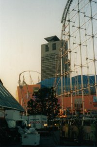 big_tokyodome2.jpg 64k